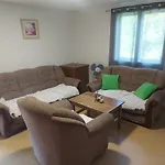 Vikendica Zute Dunje *