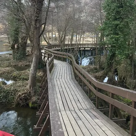 Vikendica Zute Dunje * يايتشه