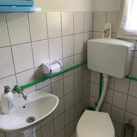 Vikendica Zute Dunje 別荘 ヤイツェ