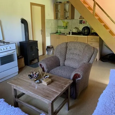 Ferienhaus Vikendica Zute Dunje *