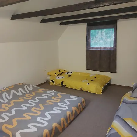 Ferienhaus Vikendica Zute Dunje *