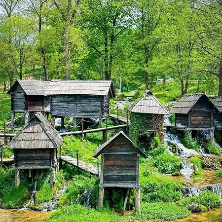 Vikendica Zute Dunje