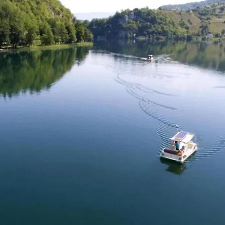 Vikendica Zute Dunje 別荘