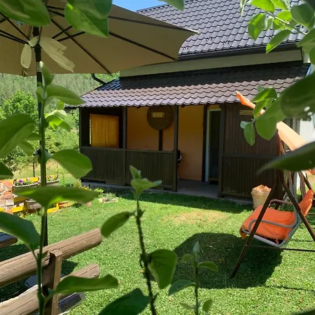 Vikendica Zute Dunje *