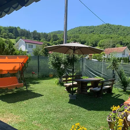 Vikendica Zute Dunje Bravnice 63 Ferienhaus