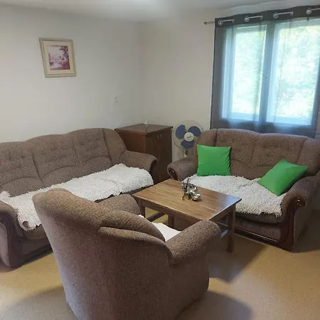 Vikendica Zute Dunje *