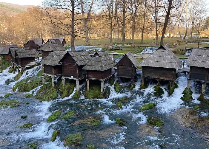 Vikendica Zute Dunje يايتشه